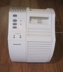 Air purifier for mold